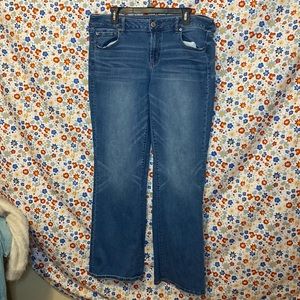 American eagle fit and flare blue jeans size 16